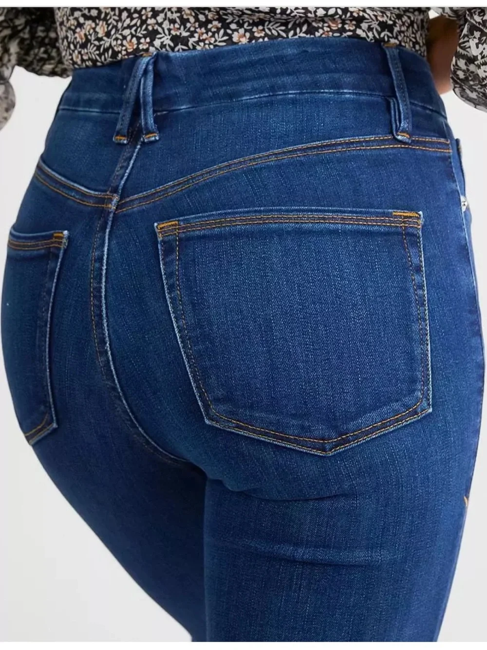 GOOD AMERICAN Good Legs High Rise Straight Stretch Jean